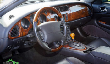 Jaguar XK8 Coupe full